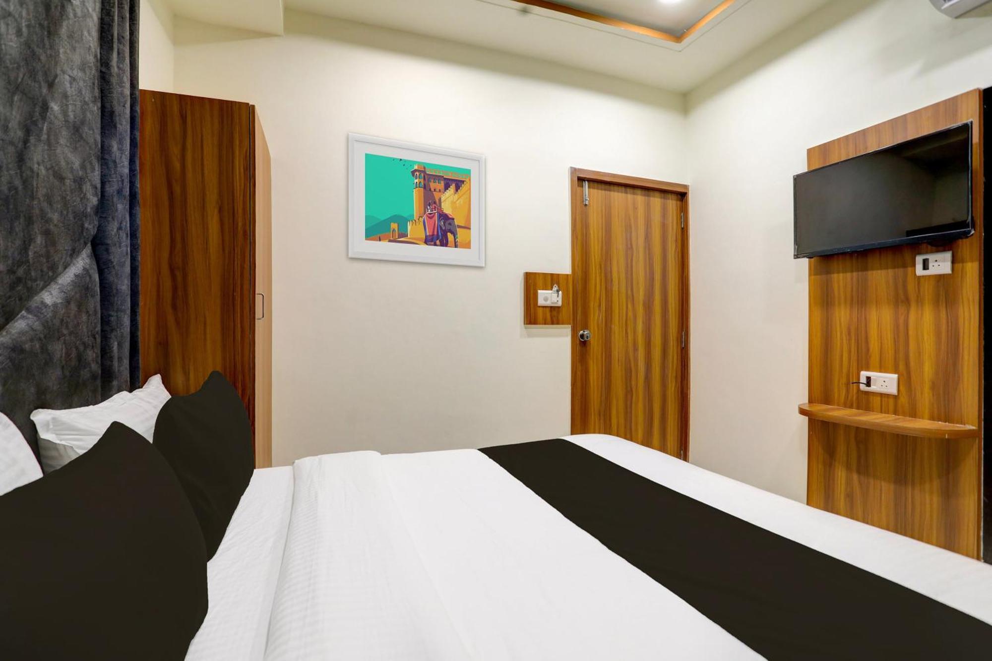Hotel O Sun Light アーメダバード エクステリア 写真
